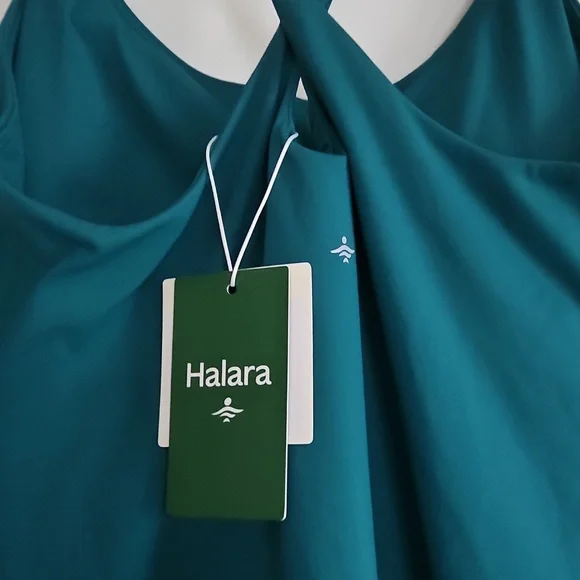 HALARA SoftlyZero Plush Active Backless Dress Size M - Picture 7 of 14